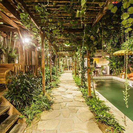 Bening Hut And Spa 塞米亚克 外观 照片