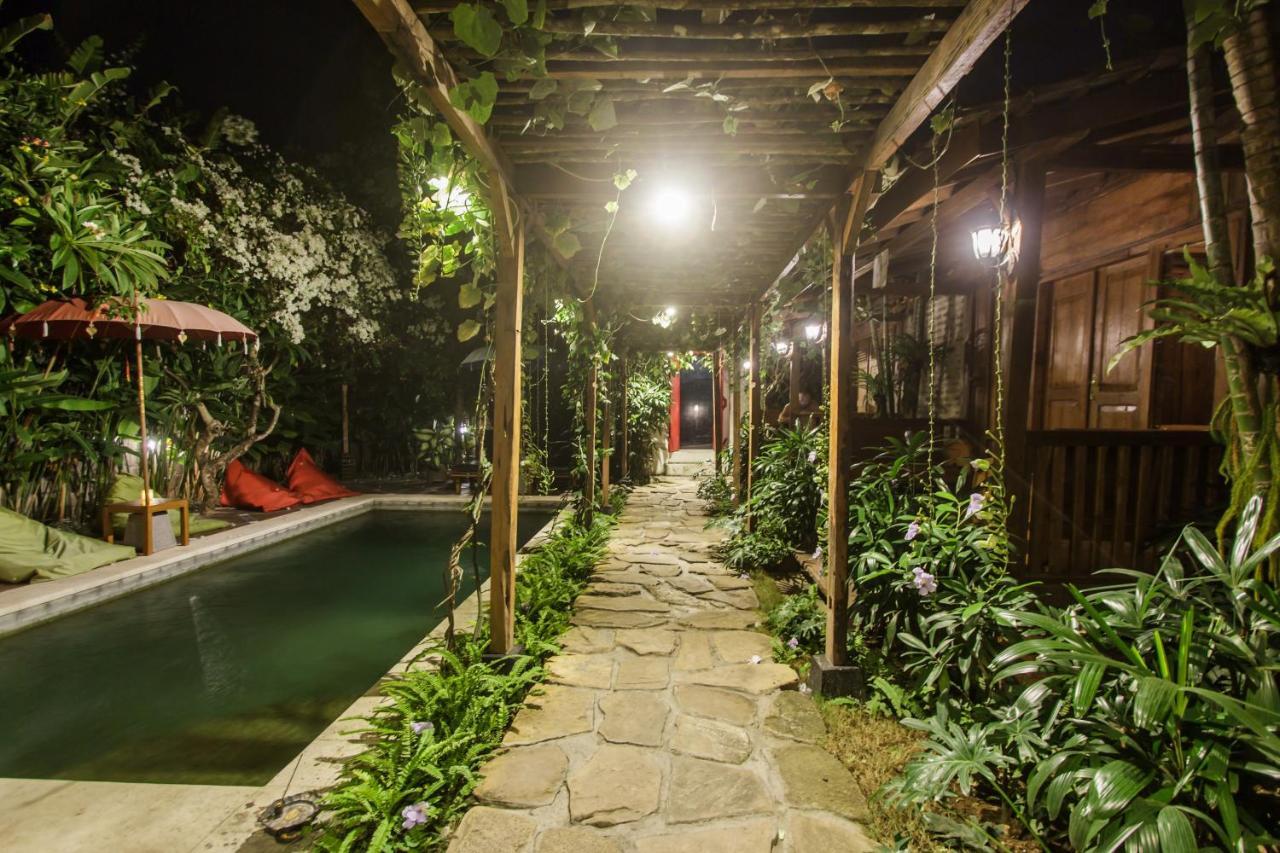Bening Hut And Spa 塞米亚克 外观 照片