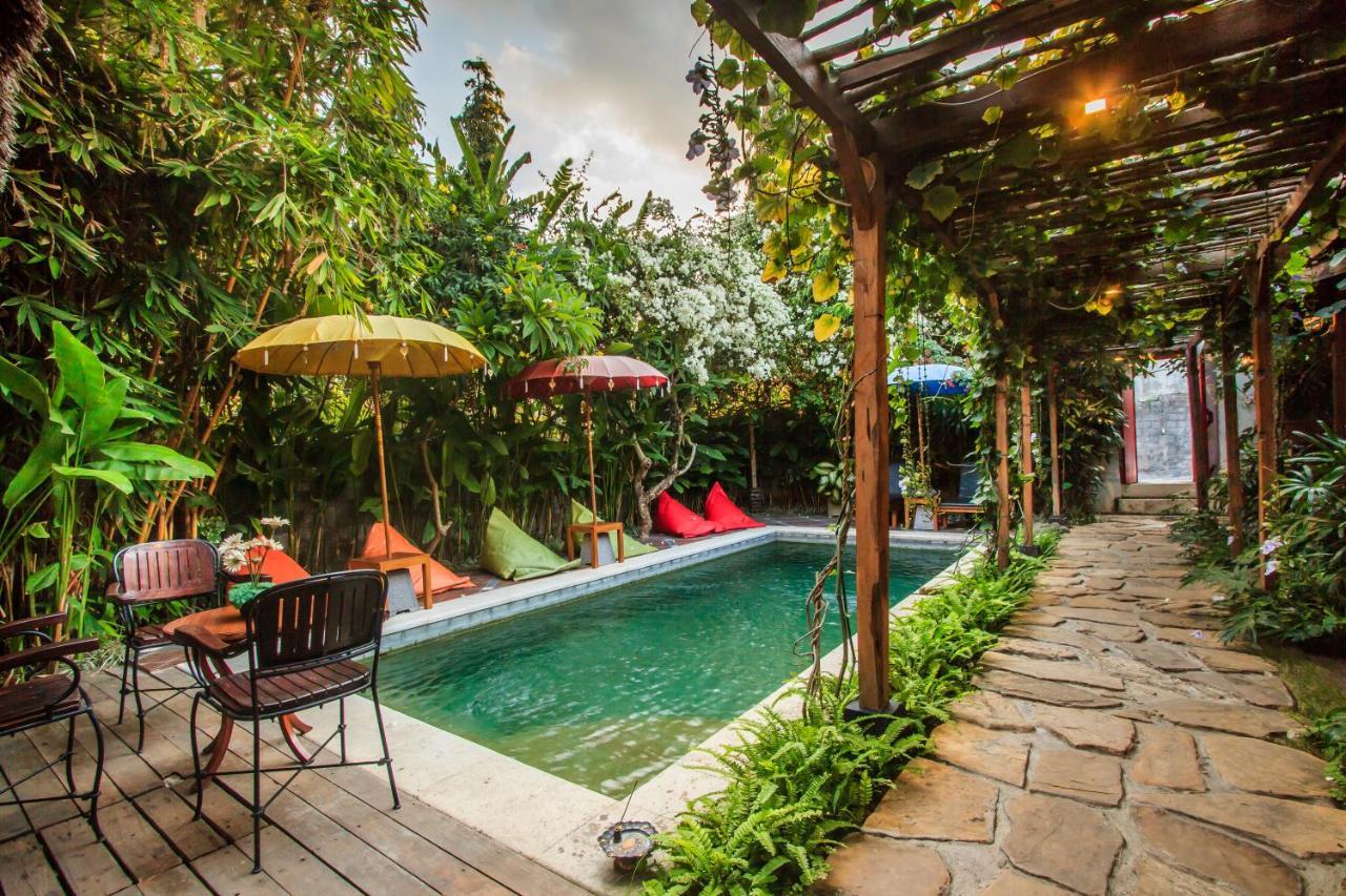 Bening Hut And Spa 塞米亚克 外观 照片